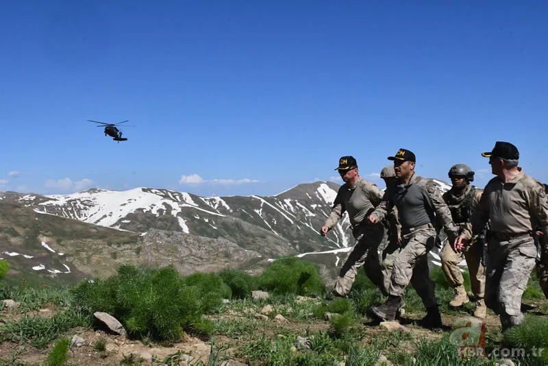 Tunceli'de PKK'ya büyük darbe! İşte operasyon görüntüleri 12