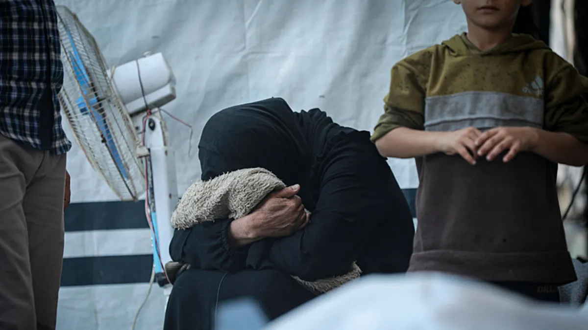 İsrail işgal güçleri Gazze'de 4 Filistinliyi katletti