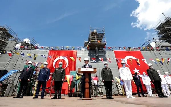 son-dakika-bakan-akardan-yunanistana-sert-tepki-bu-soylemlerle-bir-yere-varmanin-imkani-yok-1621758258407.jpg Son dakika: Bakan Akar'dan Yunanistan'a sert tepki: Bu söylemlerle bir yere varmanın imkanı yok - 1