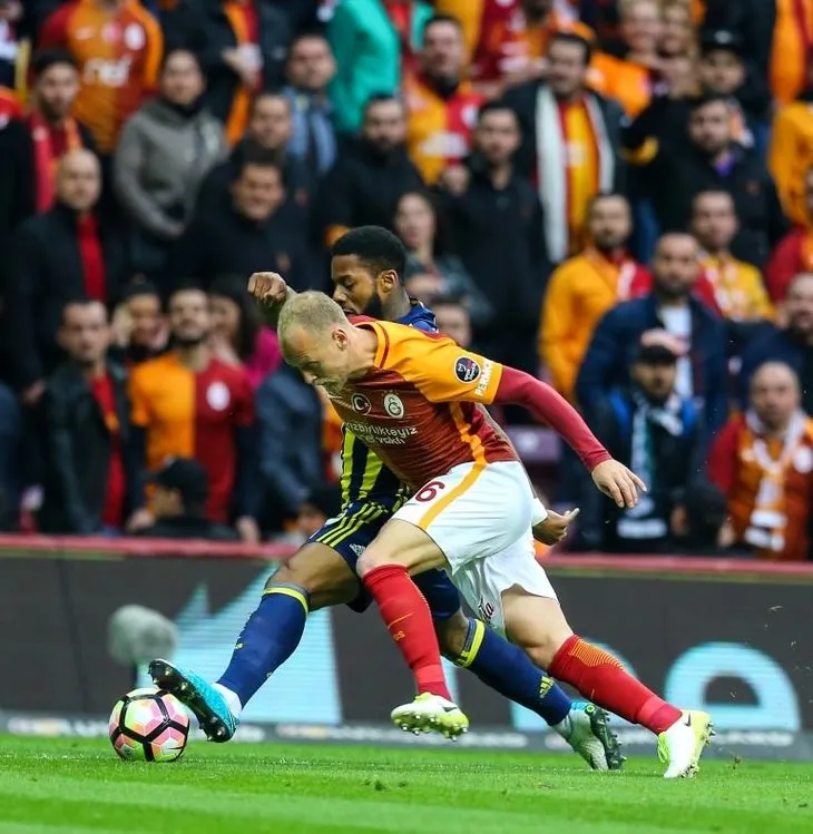 Galatasaray - Fenerbahçe derbisinden kareler