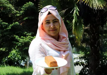 Arkadaşına 'kek' ikram etti! İşinden oldu