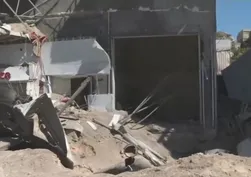 Katil İsrail'den Hizbullah bahanesiyle yıkım! Lübnan'da akaryakıt istasyonu bombalandı