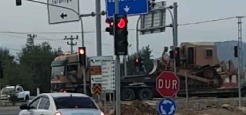 Son dakika: Suriye sınırına askeri iş makinesi sevkiyatı! Gaziantep'e ulaştı