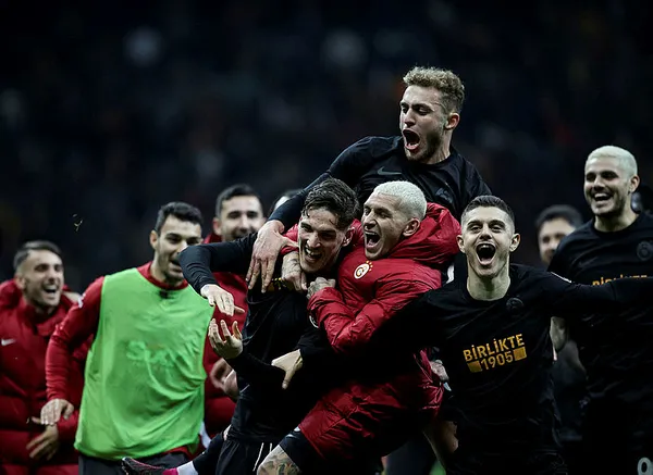 okan-buruktan-play-off-sozleri-jorge-jesus-ve-besiktasa-ahabercomtrnin-sorusu-uzerine-yanit-verdi-1678565721628.jpg Okan Buruk'tan play-off sözleri! Jorge Jesus ve Beşiktaş'a ahaber.com.tr'nin sorusu üzerine yanıt verdi - 7