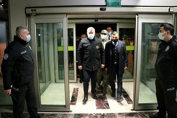 Bitlis'teki helikopter kazası nasıl oldu? Milli Savunma Bakanı Hulusi Akar'dan flaş açıklama - 5