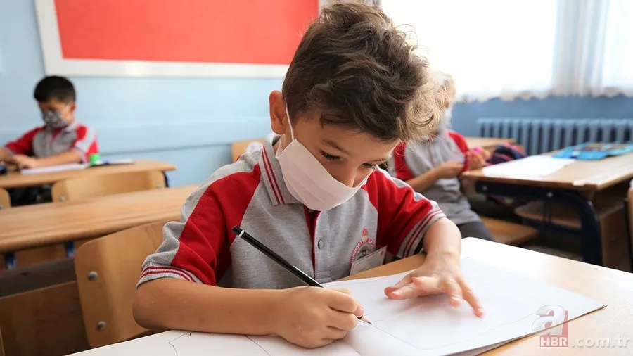 Pozitif vakada yüz yüze eğitim devam eder mi? Sağlık Bakanlığı koronavirüs rehberini güncelledi 5
