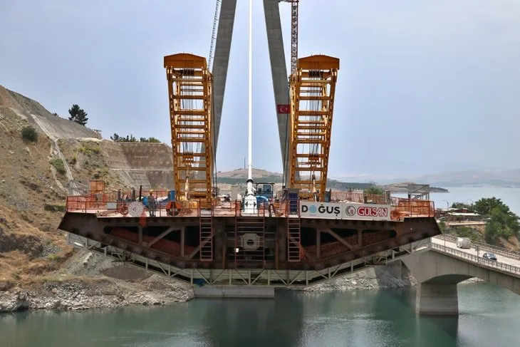 Yeni Kömürhan Köprüsü’nde sona doğru! Köprünün iki yakasının birleşmesine 70 metre kaldı