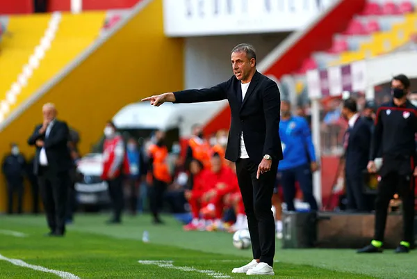 trabzonspor-teknik-direktoru-abdullah-avci-trabzonspor-sampiyon-olacaksa-1633192394181.jpg Trabzonspor Teknik Direktörü Abdullah Avcı: Trabzonspor şampiyon olacaksa... - 1