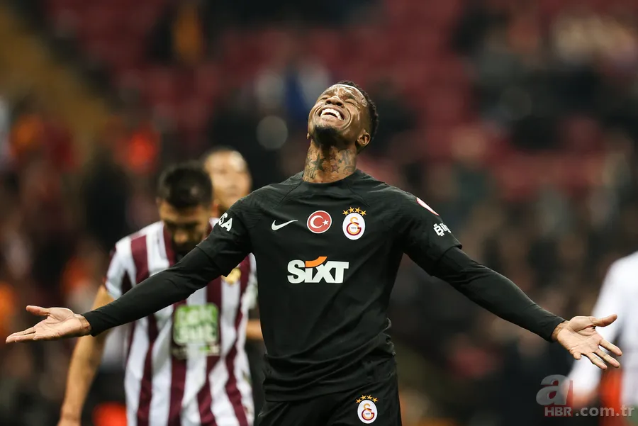 Galatasaray'da Zaha krizi! Okan Buruk'la görüştü ve... 6