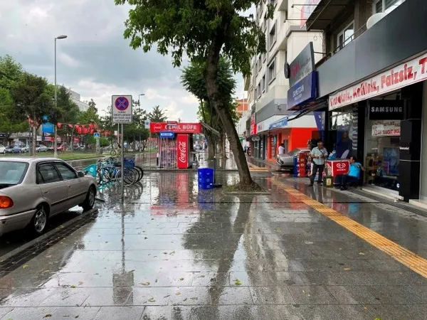 1626925138116.jpg 22 Temmuz İstanbul, İzmir, Ankara hava durumu: Bugün hava nasıl olacak? O illerde yaşayanlar dikkat: Sarı ve turuncu kodlu uyarı - 13