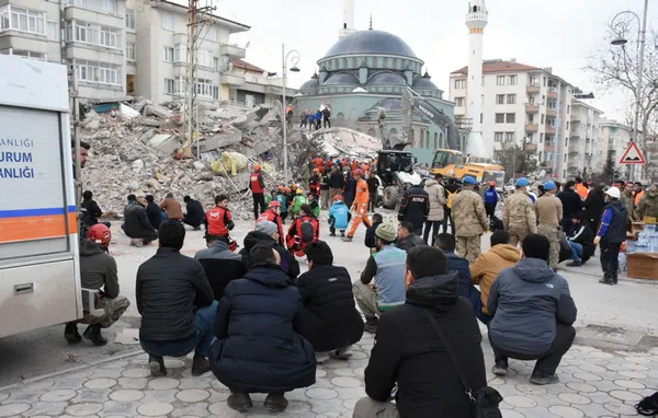 malatyada-korkutan-deprem-afad-buyuklugunu-41-olarak-duyurdu-son-depremler-1677553957769.jpg Malatya'da korkutan deprem! AFAD büyüklüğünü 4,1 olarak duyurdu | SON DEPREMLER - 6