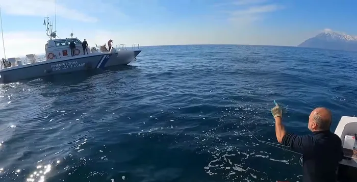 Son dakika: Türk balıkçılar tehditlere boyun eğmedi! Yunan komutana haddini bildirdi: Geldikleri gibi gittiler