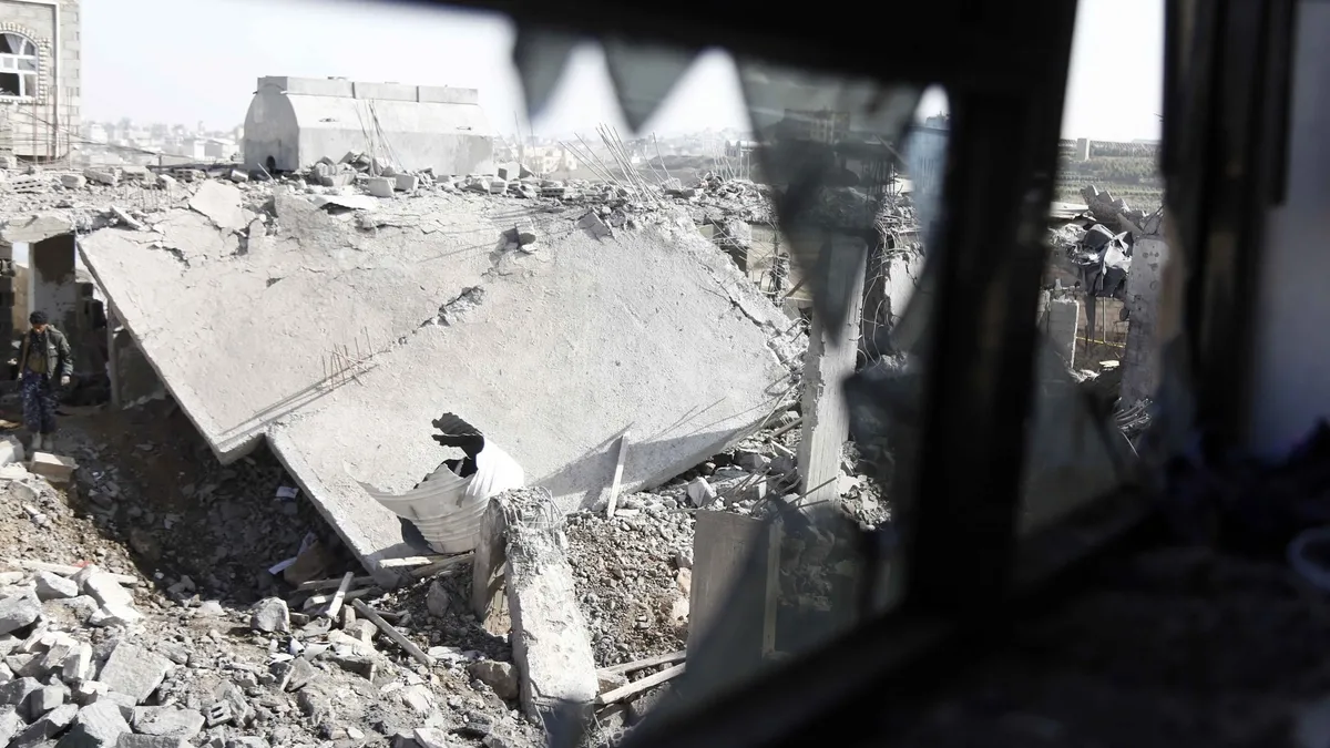 ABD Yemen'in başkenti Sana'ya 20 hava saldırısı düzenledi