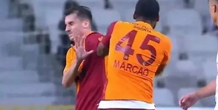 Galatasaray'da yumruklu kavga sonrası Marcao ve Kerem barıştı - 2