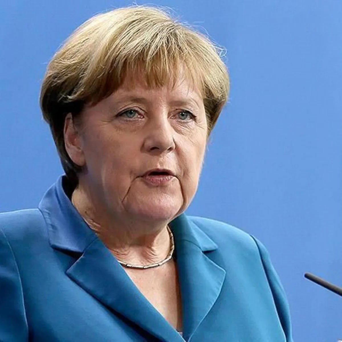 Merkel Alman siyasetine geri mi dönüyor?