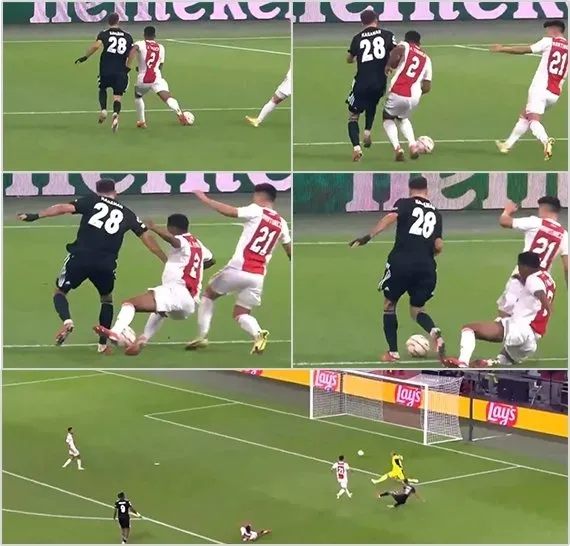 ajax-besiktas-macinin-hakeminden-skandal-karar-kenan-karamanin-golu-iptal-edildi-1632855221368.jpg Ajax - Beşiktaş maçının hakeminden skandal karar! Kenan Karaman'ın golü iptal edildi - 1