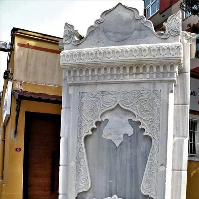 CHP'li İBB'den ecdadımıza düşmanlık! Restorasyon yapılan Hamidiye Çeşmesi’nde Abdülhamid Han’ın tuğrası silindi - 5