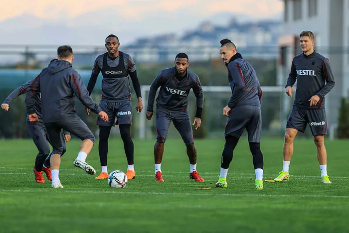 SON DAKİKA | Trabzonspor’un VavaCars Fatih Karagümrük kadrosunda 4 sürpriz - 5