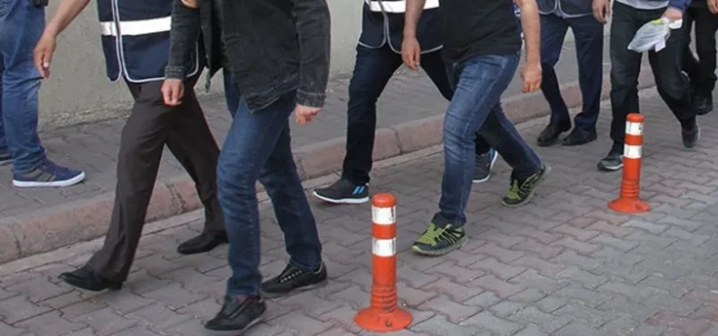 Niğde merkezli 6 ilde eski polislere FETÖ operasyonu