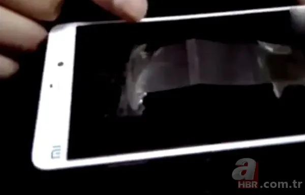 Tek bir hareketle parmağını yok etti! O numaranın sırrı ortaya çıktı: Yıllardır böyle kandırılmışız 14