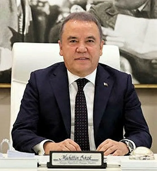 CHP'li Antalya Büyükşehir Belediyesi Başkanı Muhittin Böcek Muharrem İnce ile görüştü! Memleket Hareketi’ne mi geçecek? - 3