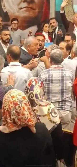 CHP’de sular durulmuyor: Konya’da blok liste krizi yaşandı! Belediye başkanıyla il başkanı birbirine girdi