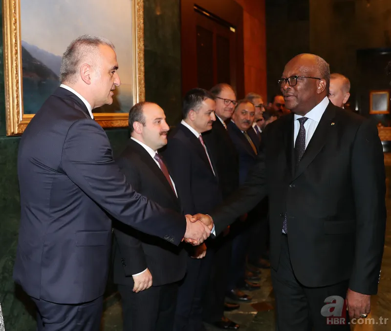Başkan Erdoğan Burkina Faso Devlet Başkanı Kabore'yi karşıladı 18