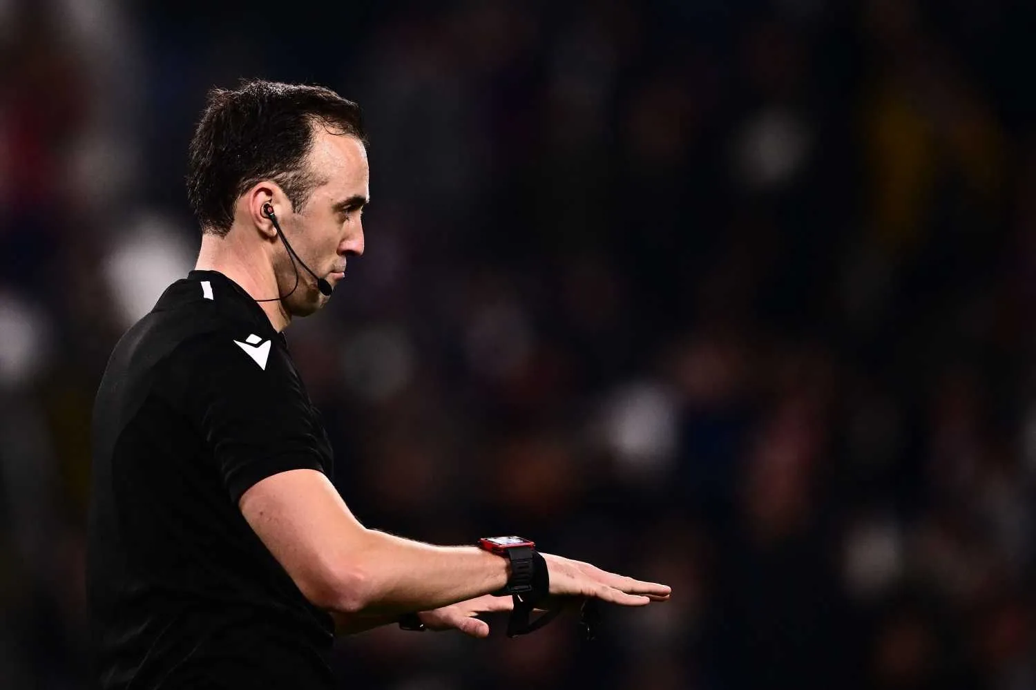 Union Saint-Gilloise - Fenerbahçe maçının hakemi Portekizli Joao Pinheiro oldu