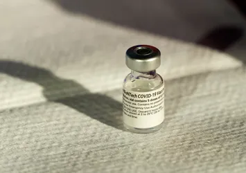 Pfizer CEO’su neden hala aşı olmadı? İşte yanıtı...