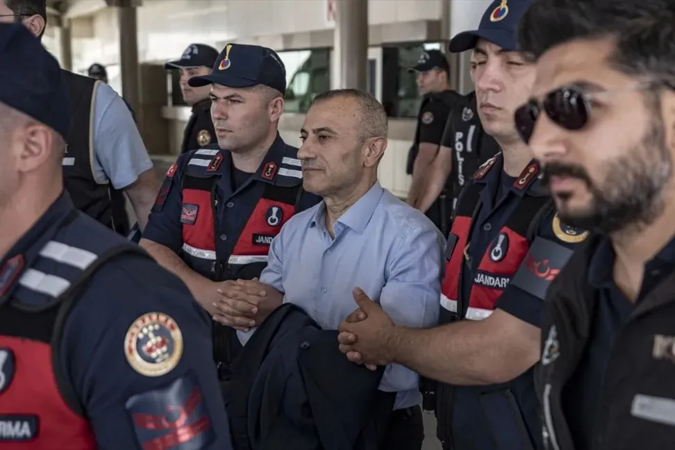 1790668700478.jpeg Gülistan Doku soruşturmasında dikkat çeken ifade: Eski Vali Sonel ile Japonya tatili ve bavul detayı - 1