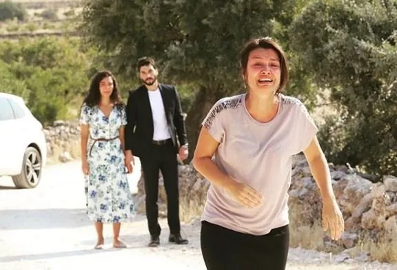 Hercai Nin Yildizi Feride Cetin Kendimi Hic Bu Kadar Guzel Hissetmemistim