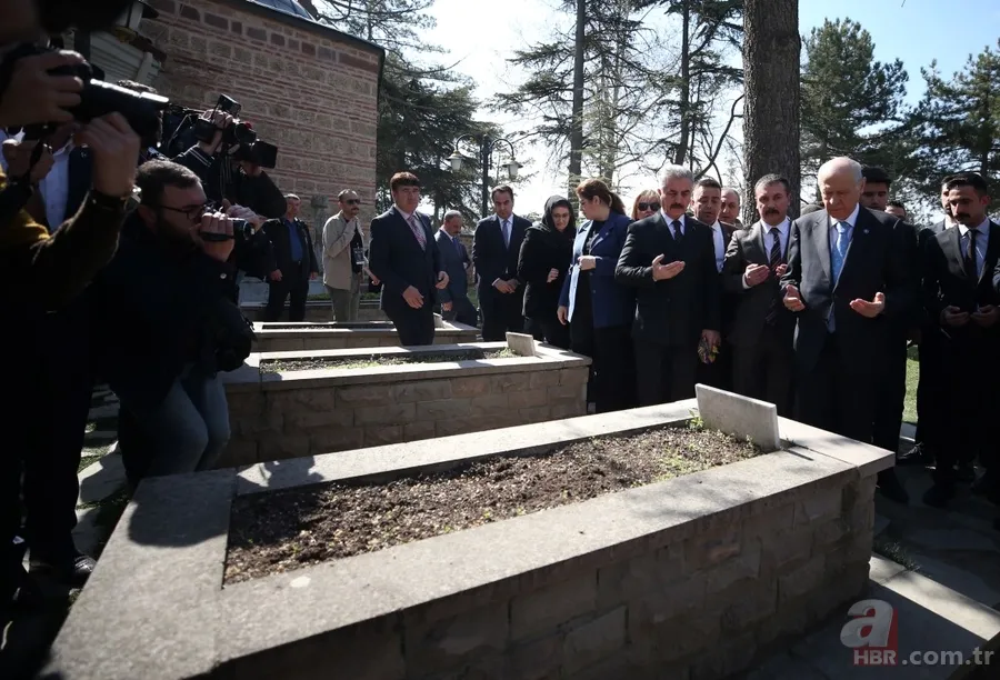 Devlet Bahçeli, Ertuğrul Gazi Türbesi’ni ziyaret etti 7