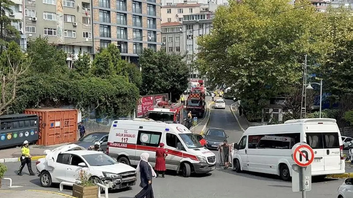 Şişli'de plazada yangın! Çok sayıda ekip sevk edildi