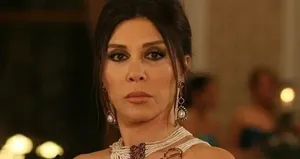 Şıklığıyla göz kamaştırdı