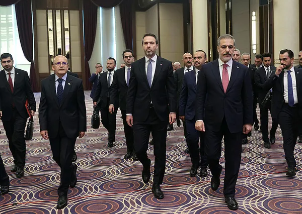 Moody’s’ten Türkiye’nin yeni ekonomi ekibine övgü! Bakan Şimşek: Uluslararası normlara uygun politikaları uygulayacağız