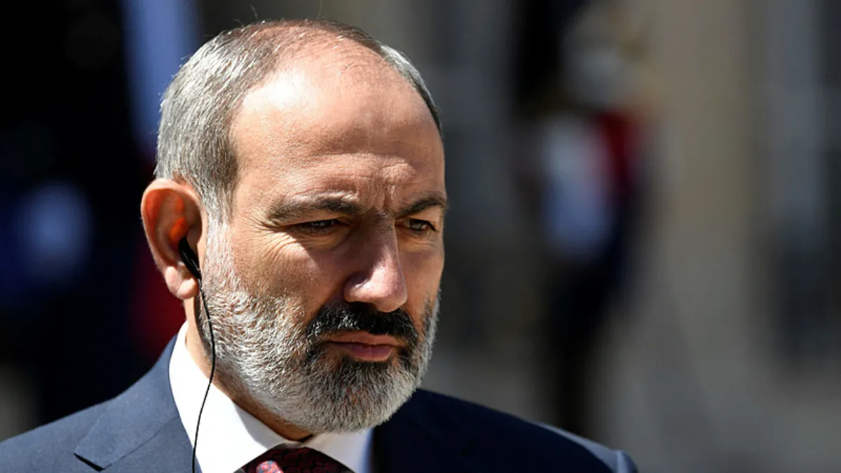 Ermenistan'da Paşinyan'a darbe girişimi! Üst düzey ruhbanın arkasında olduğu plan engellendi