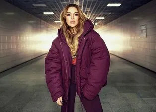 Hadise fotoğrafıyla olay oldu! Görenleri şaşkına döndü...