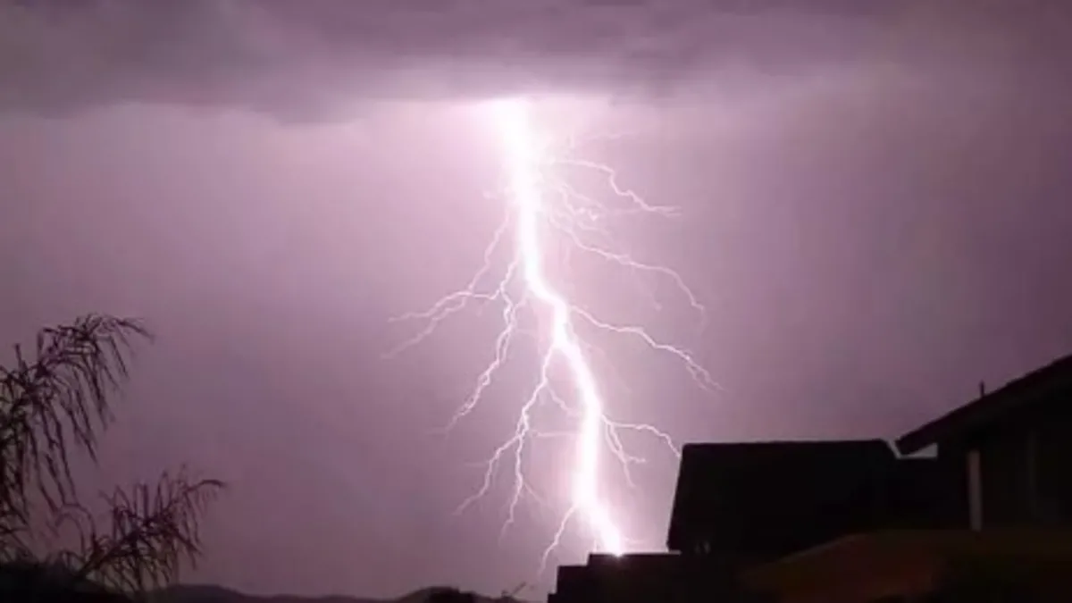 Bangladeş'te yıldırım çarpması: 13 kişi hayatını kaybetti