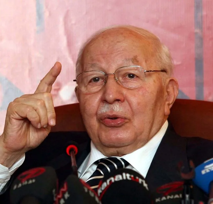 Necmettin Erbakan ölüm yıl dönümünde anılıyor!