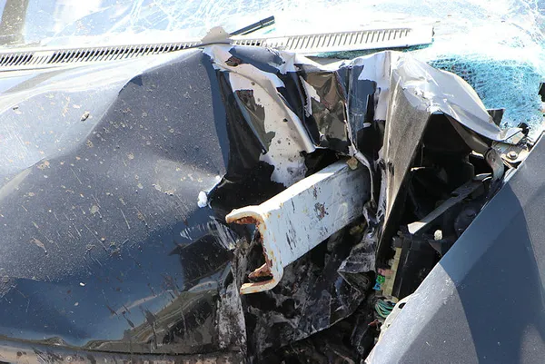 Kayseri’den üzücü kare! Bariyer otomobile ok gibi saplandı: 1 ölü, 4 yaralı - 1