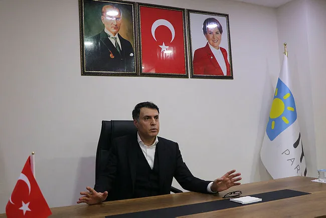 iyi-partide-toplu-istifa-diyarbakir-teskilatindan-12-bin-750-uye-istifa-etti-1702740821177.jpg İYİ Parti'de toplu istifa! Diyarbakır teşkilatından 12 bin 750 üye istifa etti - 3