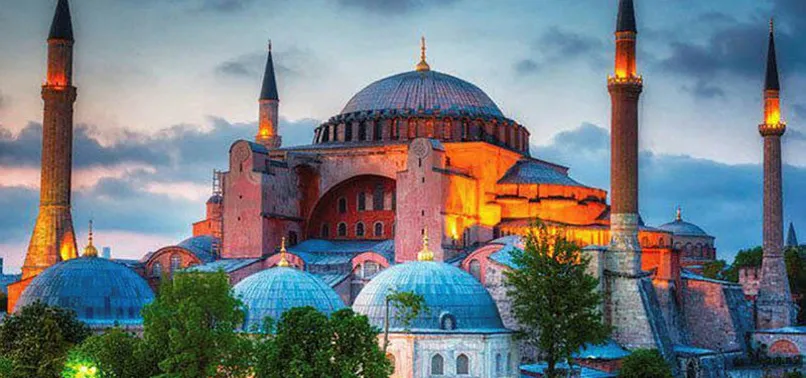 İBB, Ayasofya’ya cami diyemedi! Müze ifadesi tepki çekince geri adım attı