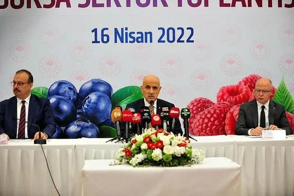 Son dakika: Tarım ve Orman Bakanı Vahit Kirişçi’den ayçiçek yağı ve şeker stoku açıklaması: Algı operasyonu yürütüldü