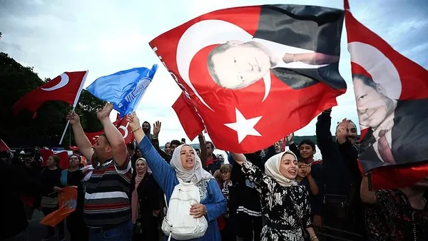 1685714671380.jpeg AK Parti'de 2024 hazırlığı! Yerel seçim öncesi teşkilatlara "çalışmalara başlayın" talimatı - 1