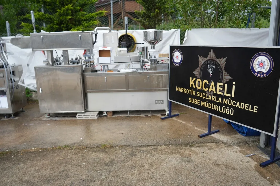 Kocaeli'de 40 milyon haplık uyuşturucu üretimi engellendi - 2