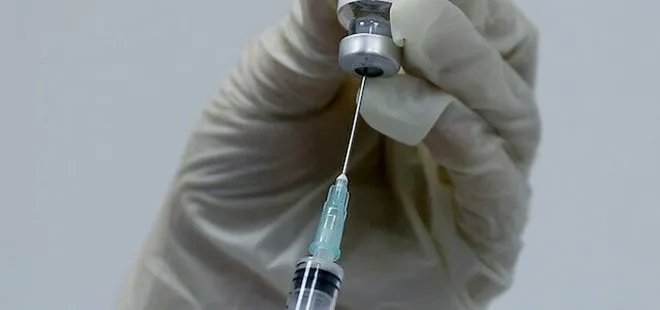 Son dakika: Oxford’un koronavirüs aşısını deneyen gönüllü hasta hayatını kaybetti
