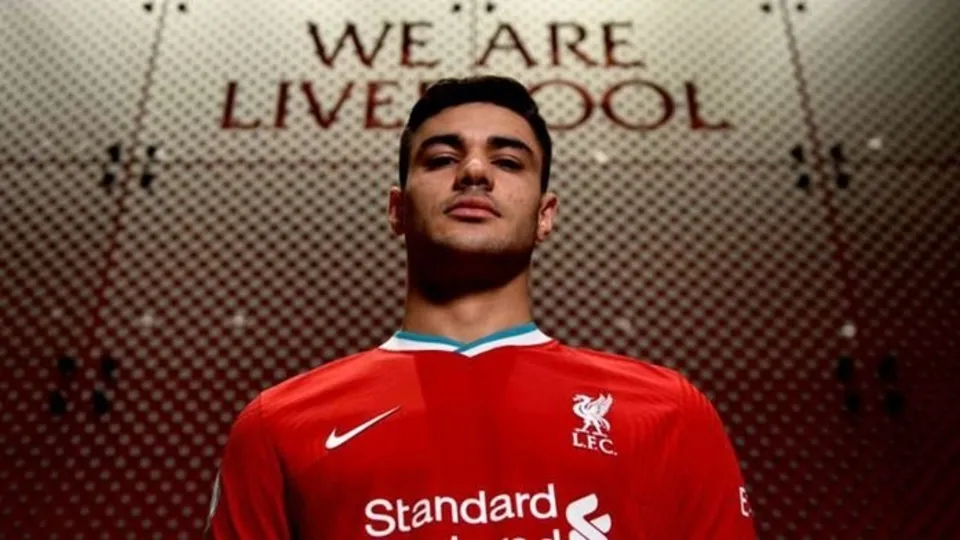 Ozan Kabak Liverpool formasını giydi!