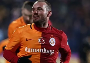 Hakan Balta ve Wesley Sneijder'den kötü haber