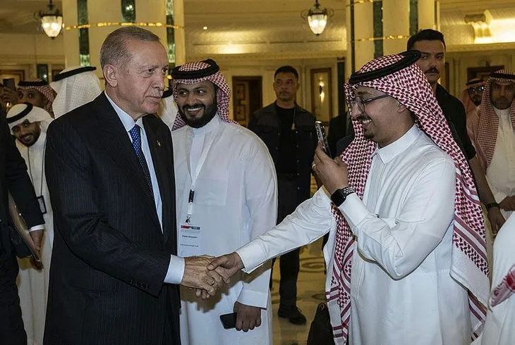 Başkan Recep Tayyip Erdoğan Suudi Arabistan’da böyle karşılandı! İşte o kareler...