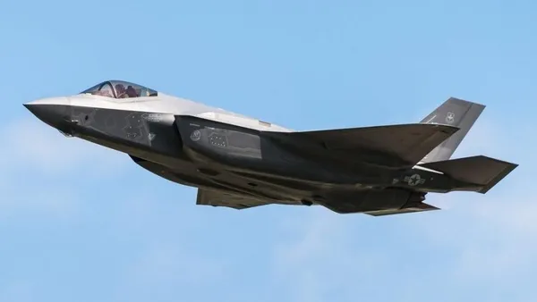 Japonya'nın F-35B savaş uçakları iniş ve kalkış testine girdi - 2